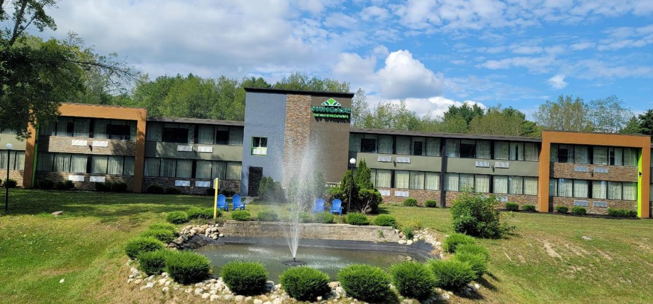 Wingate By Wyndham Lake George Exterior photo