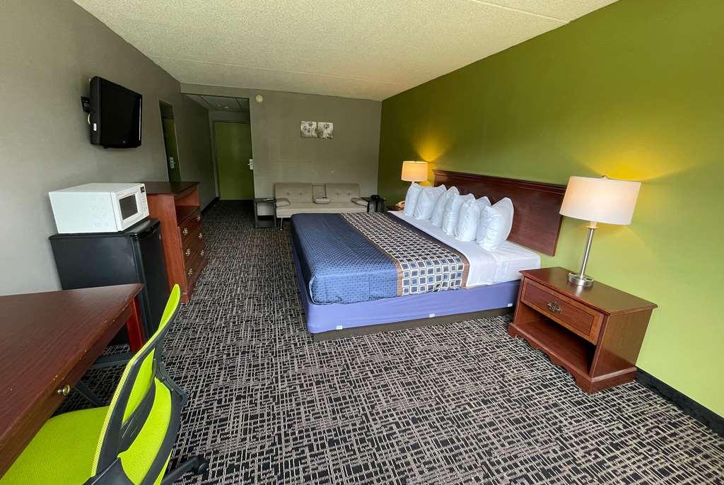 Wingate By Wyndham Lake George Room photo