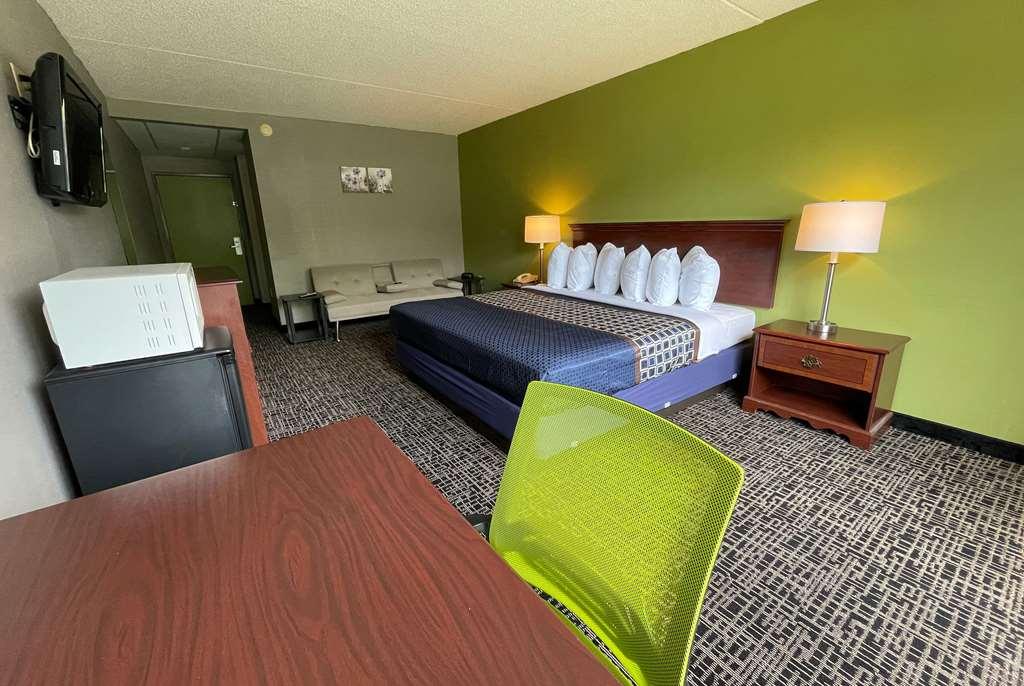 Wingate By Wyndham Lake George Room photo